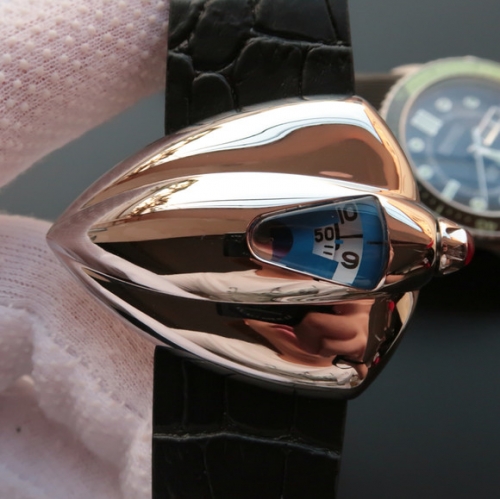 星际迷航》VSDeBethune腕表设计师以《星际迷航》（StarTrek）中的宇宙飞船为灵感发想，打造了极具视觉冲击力的表壳设计，皮表带，男士手表，自动机械机芯，透底